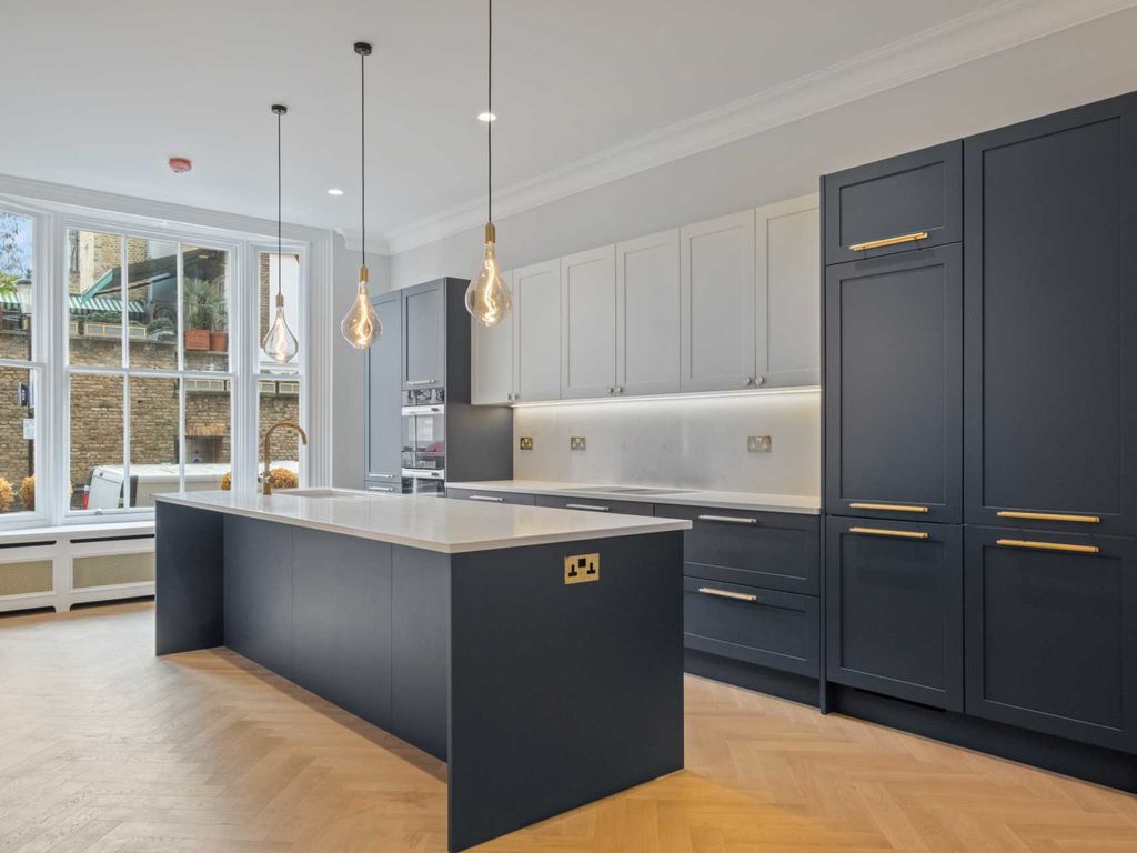 3 bed flat for sale in Draycott Place, Chelsea, London SW3, £3,000,000