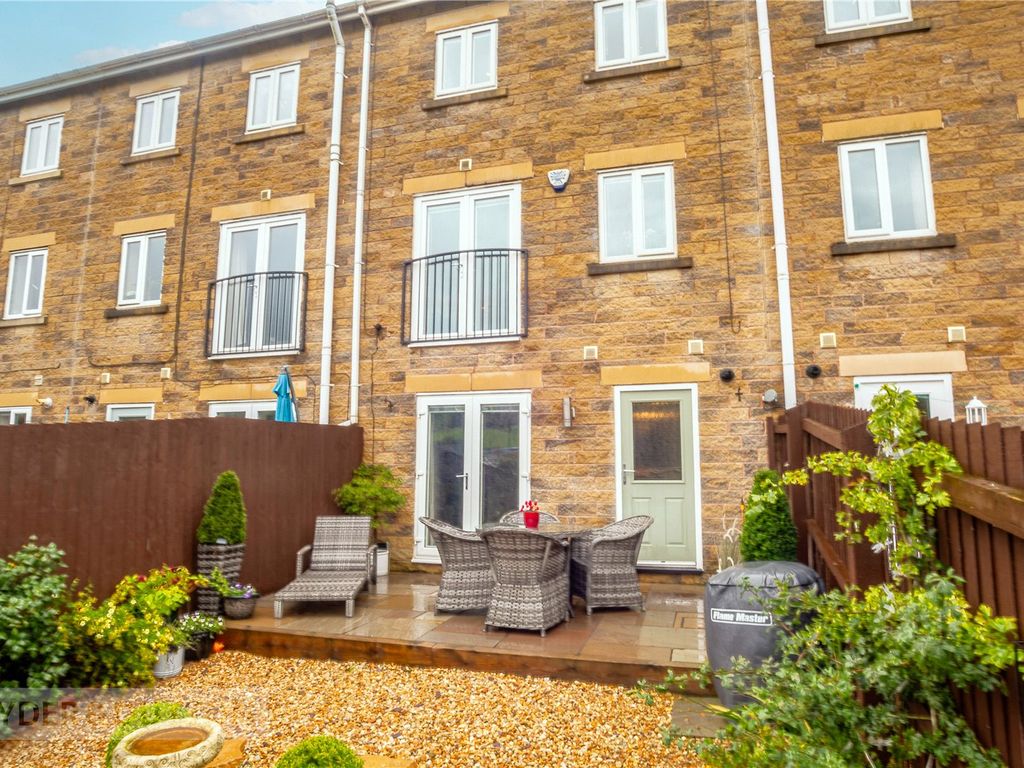 4 bed town house for sale in Waters Reach, Mossley OL5, £350,000