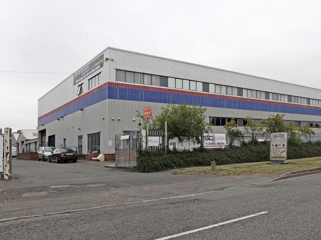 Light industrial to let in Lichfield Road, Walsall WS8, £6,156 pa