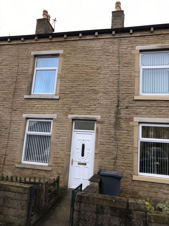 4 bed terraced house to rent in Dawson Mount, Bradford BD4, £950 pcm