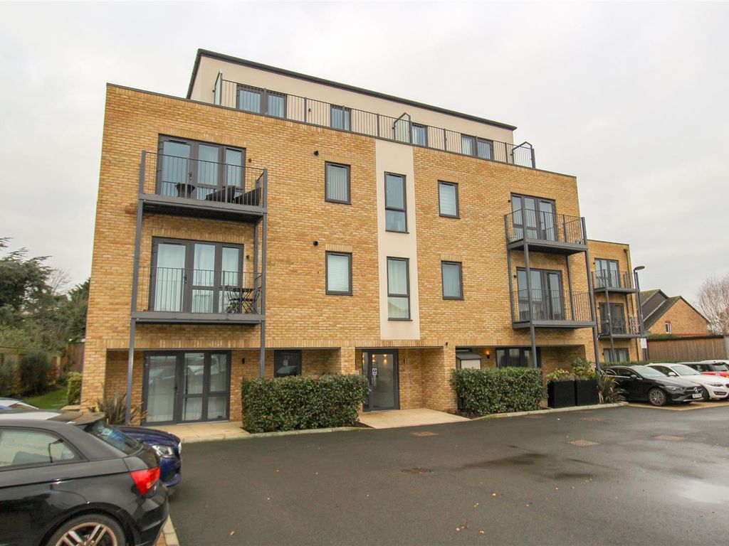 1 bed flat to rent in Long Lane, Hillingdon, Uxbridge UB10, £1,450 pcm