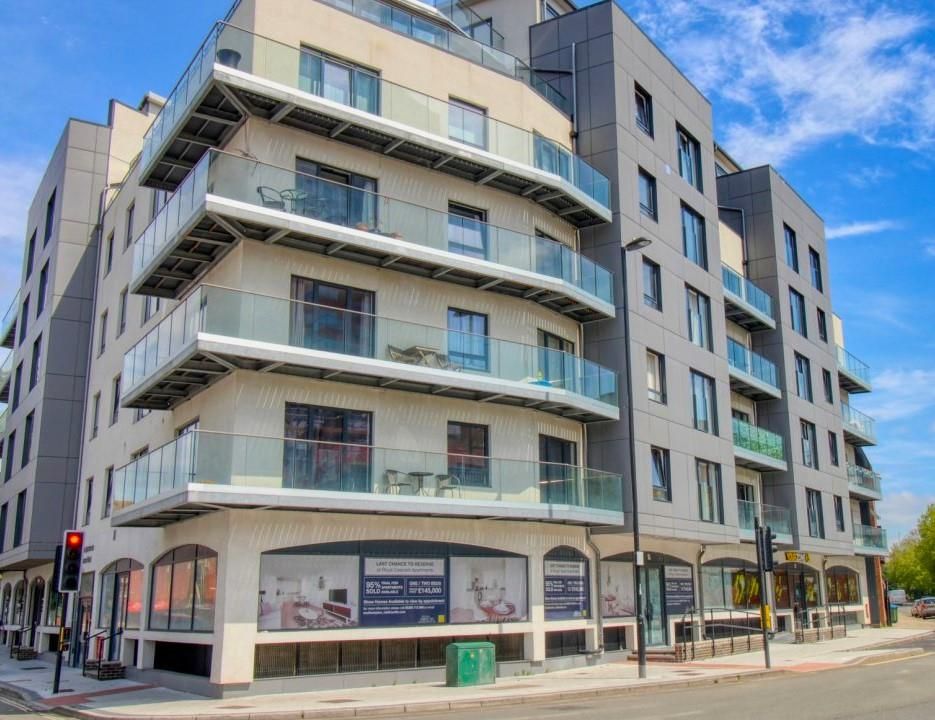1 bed flat to rent in Royal Crescent Apartments, Royal Crescent Road, Southampton SO14, £950 pcm