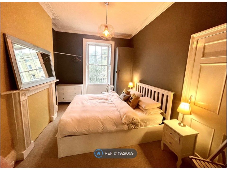 1 bed flat to rent in Norfolk Buildings, Bath BA1, £2,000 pcm