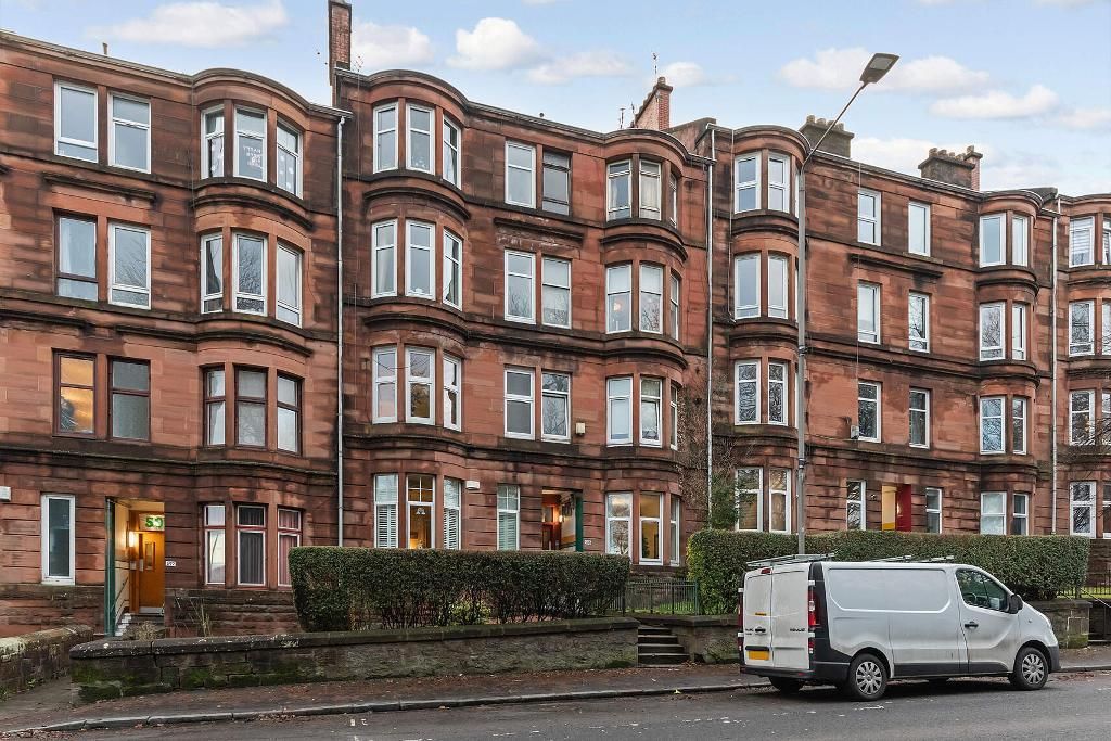 1 bed flat for sale in Tollcross Road, Tollcross G32, £74,950