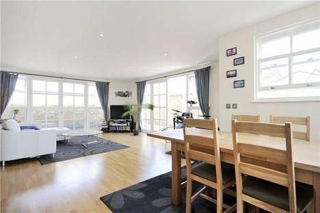 2 bed flat for sale in Clare Lane, London N1, £925,000