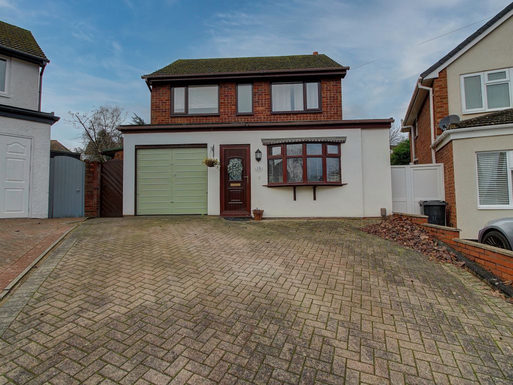 3 bed detached house for sale in Featherstone Close, Nuneaton CV10, £290,000