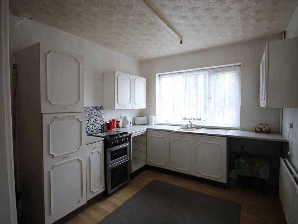 3 bed terraced house for sale in Ty-Newydd Street, Pontlottyn, Bargoed CF81, £95,000