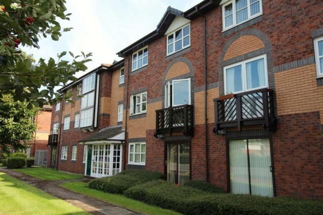 2 bed flat for sale in Dove Tree Court, Cherry Tree Road, Blackpool FY4, £95,000
