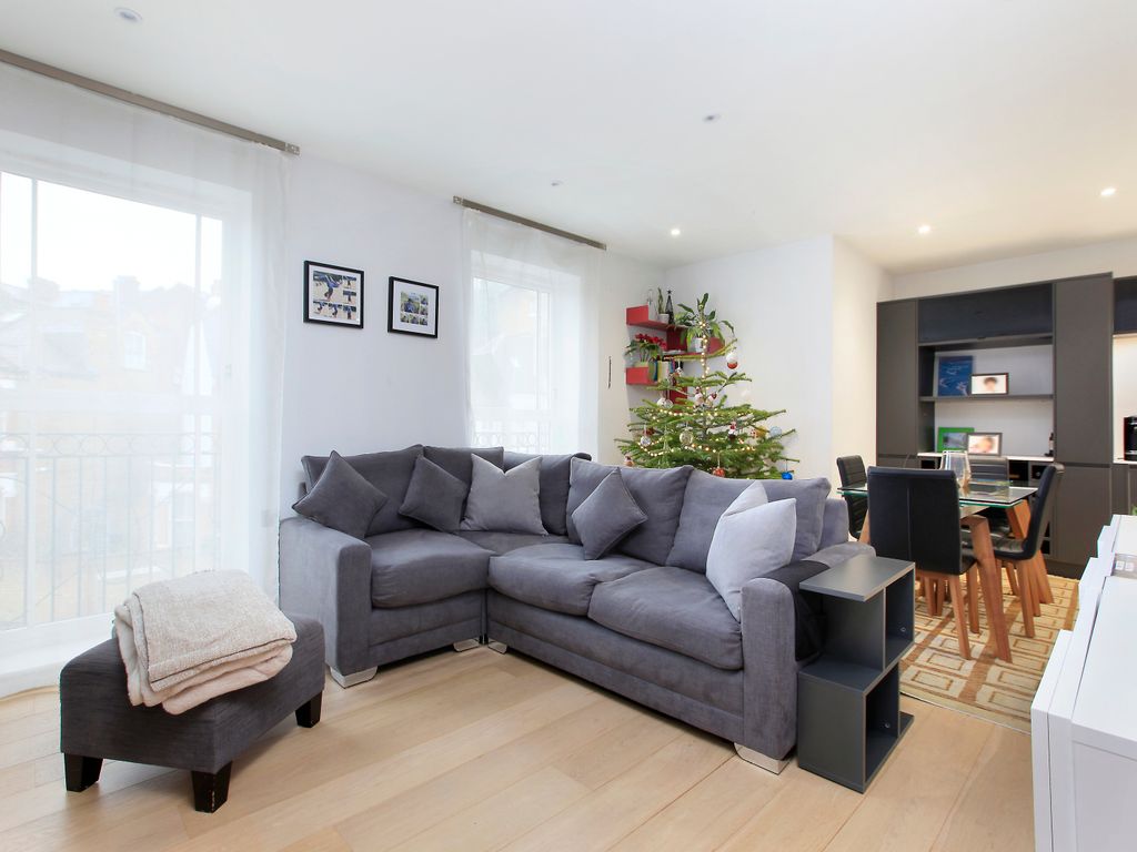 2 bed flat for sale in Bridge Theatre Apartments, 214 Battersea Bridge Road, London SW11, £750,000