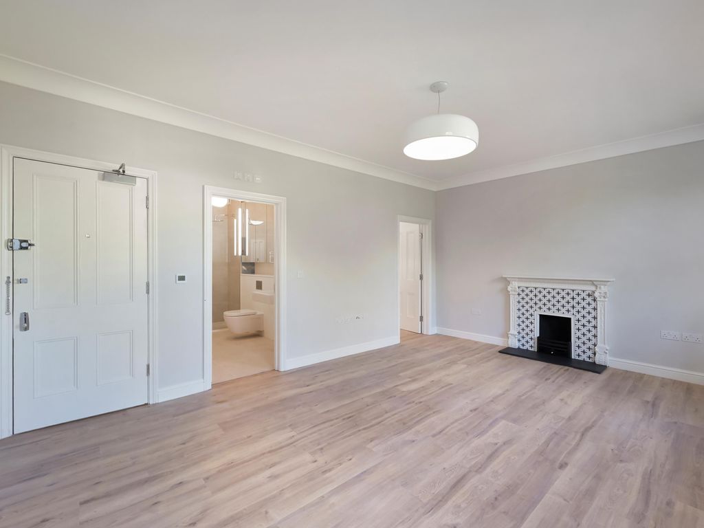 Studio to rent in Cranley Gardens, London SW7, £2,448 pcm