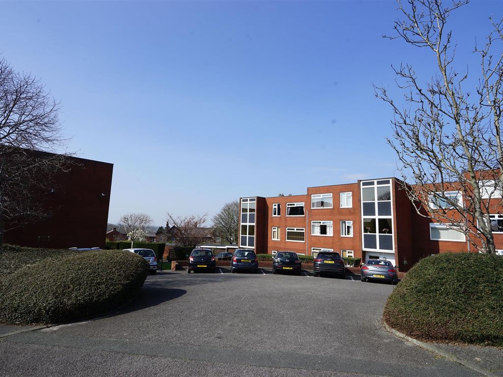 2 bed flat for sale in Victoria Court, Stocks Park Drive, Horwich, Bolton BL6, £115,000