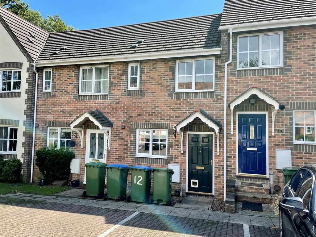 2 bed terraced house to rent in John Bunyan Close, Whiteley, Fareham PO15, £1,150 pcm