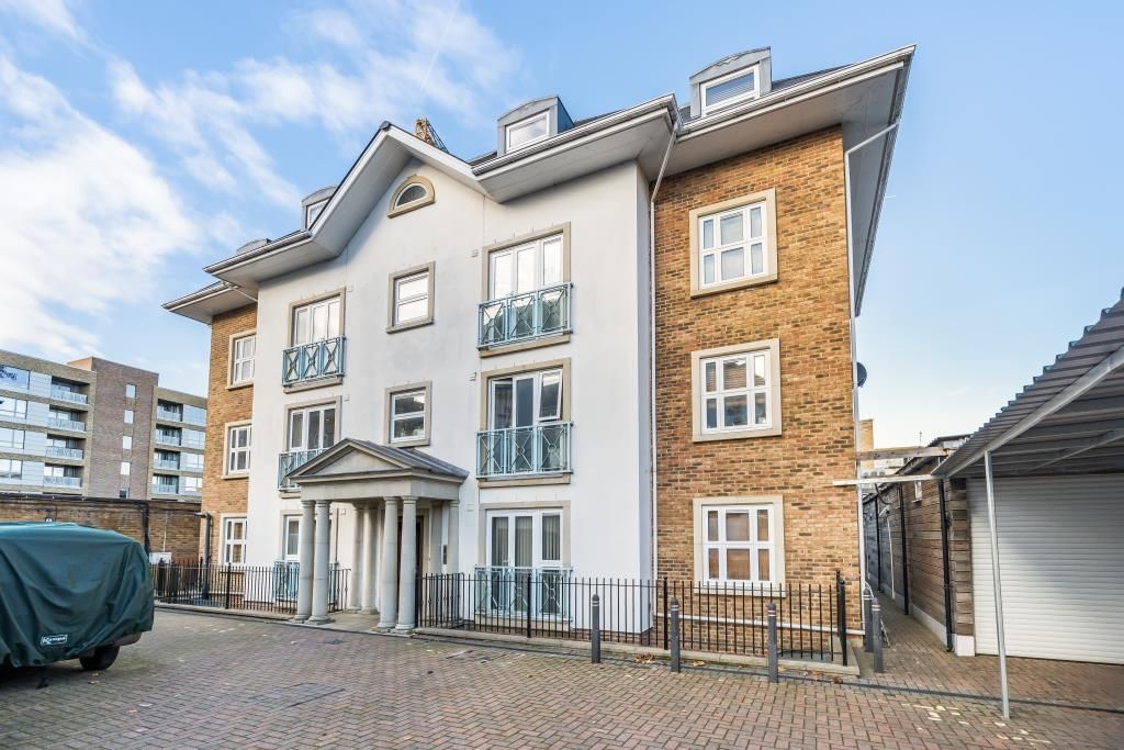20 bed detached house for sale in Hornsey, London N8, £14,000,000