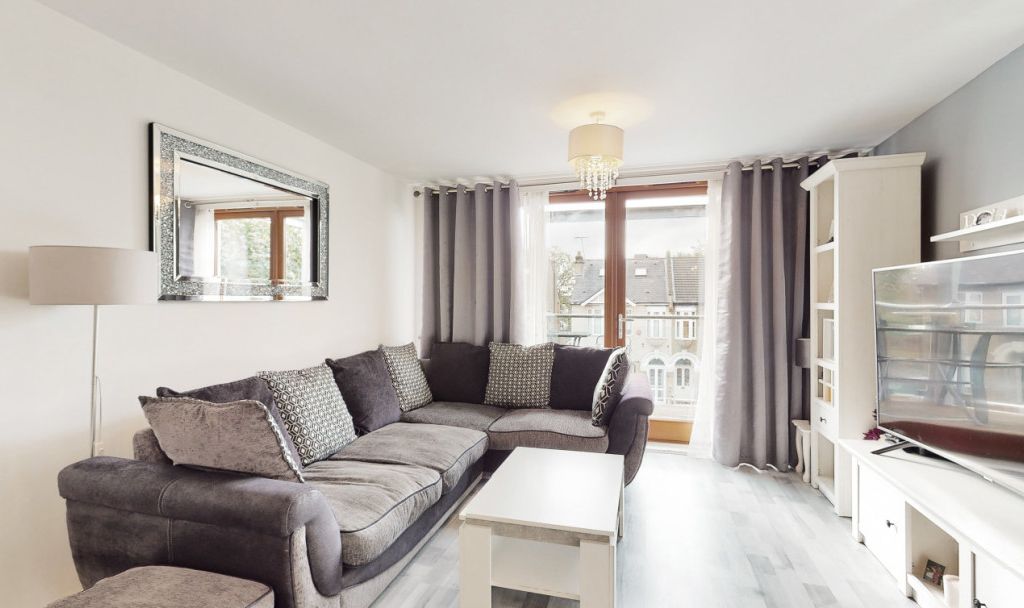 2 bed flat for sale in Adler Court, Forest Gate E7, £200,000