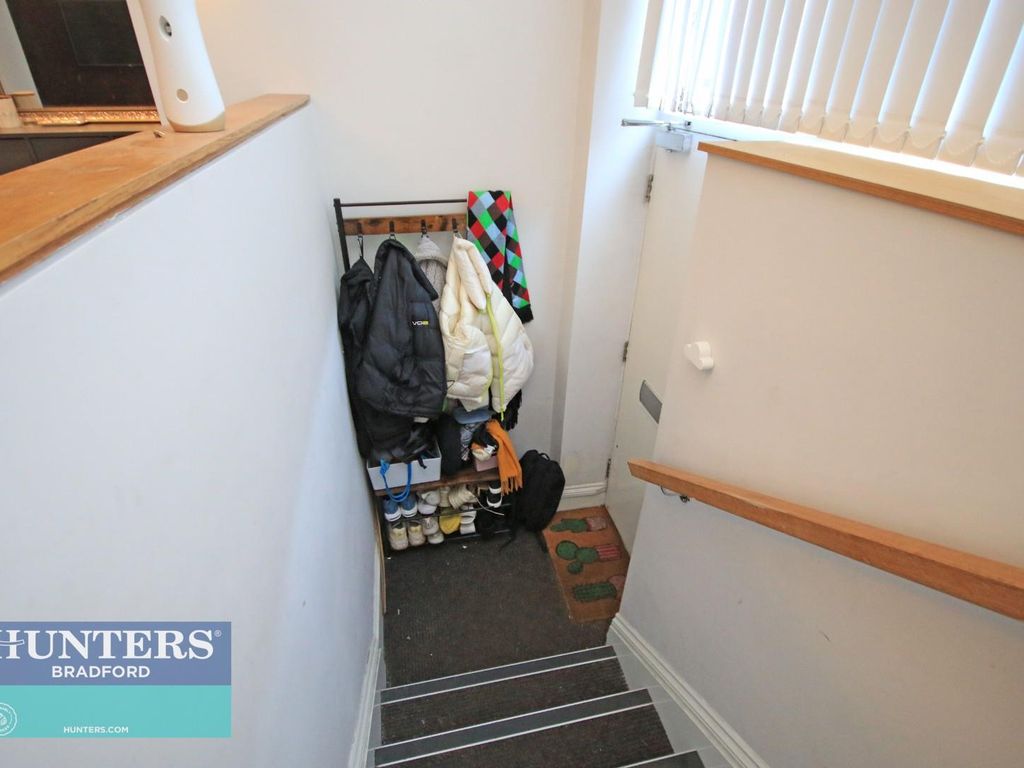 1 bed flat for sale in Scoresby Street, Little Germany, Bradford BD1, £75,000