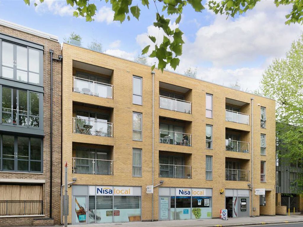 2 bed flat to rent in Grange Road, London SE1, £2,396 pcm