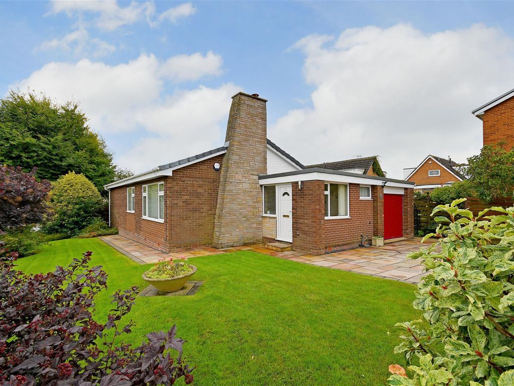 3 bed detached bungalow for sale in Forth Avenue, Dronfield Woodhouse, Dronfield S18, £450,000