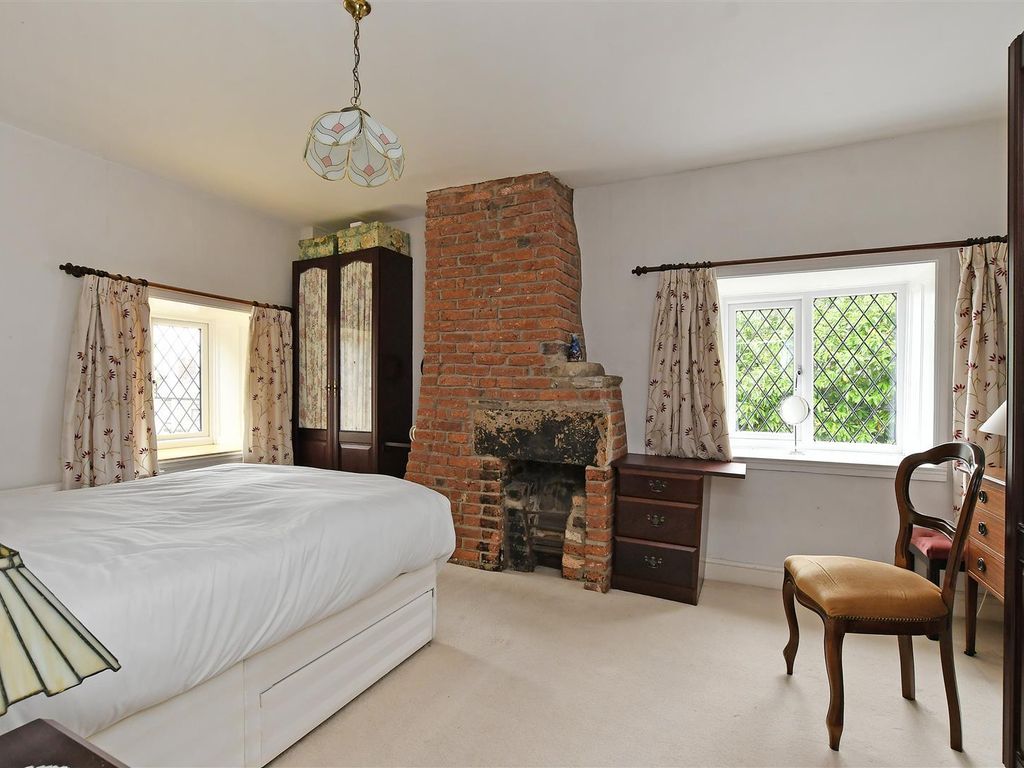5 bed cottage for sale in Hundall, Apperknowle, Dronfield S18, £650,000