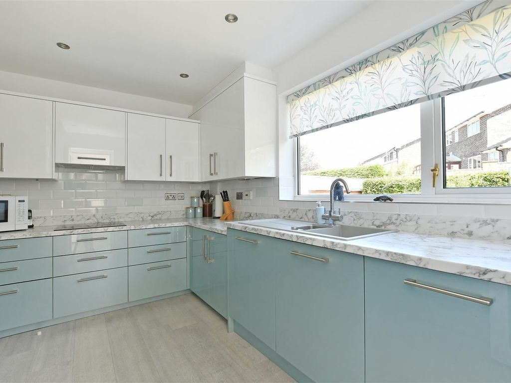 4 bed detached house for sale in Coniston Road, Dronfield Woodhouse, Dronfield S18, £469,000