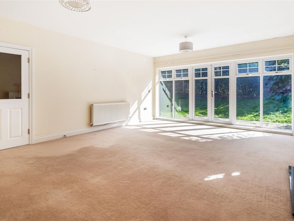 5 bed detached house for sale in Knox Road, Queen Elizabeth Park, Guildford, Surrey GU2, £950,000