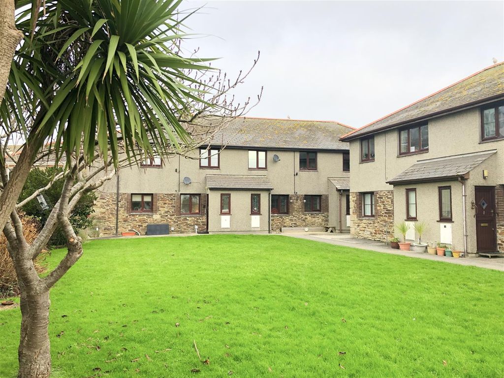 2 bed flat for sale in St. Georges Hill, Perranporth TR6, £220,000