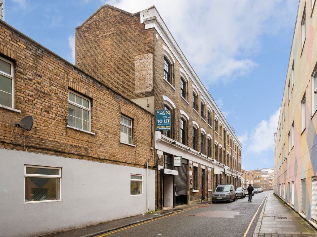 Office to let in City Garden Row, London N1, £18,000 pa
