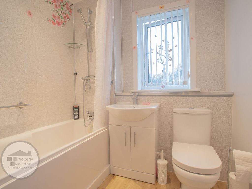 2 bed flat for sale in Loch Achray Street, Glasgow G32, £95,000
