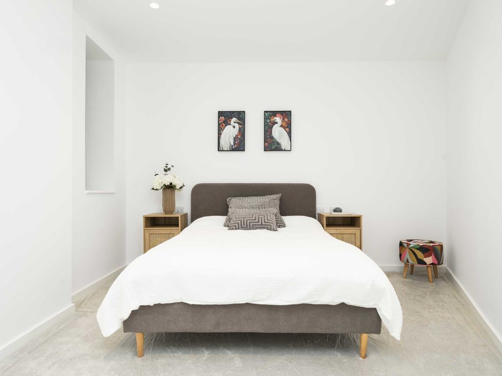 New home, 1 bed flat for sale in Mildenhall Road, London E5, £520,000