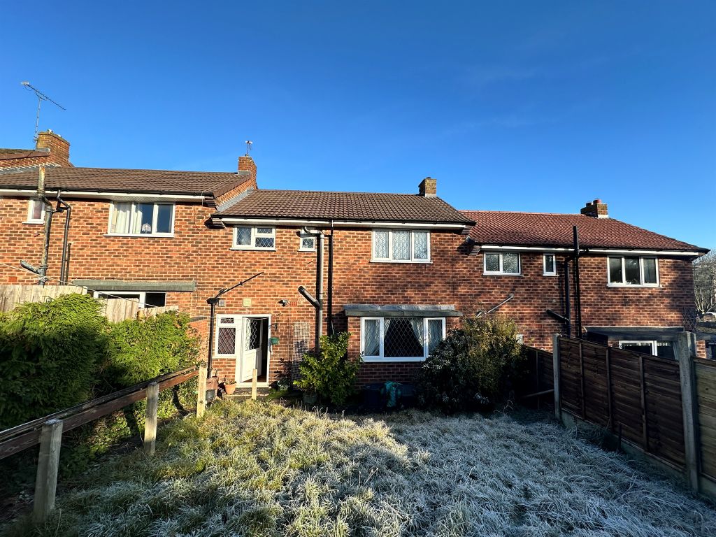 3 bed terraced house for sale in Frankley Road, Oldbury B68, £180,000