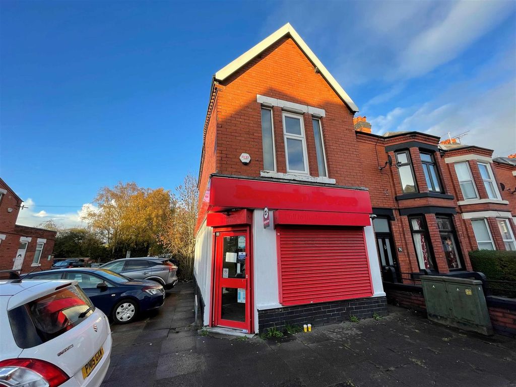 Commercial property to let in Hungerford Road, Crewe CW1, £8,000 pa