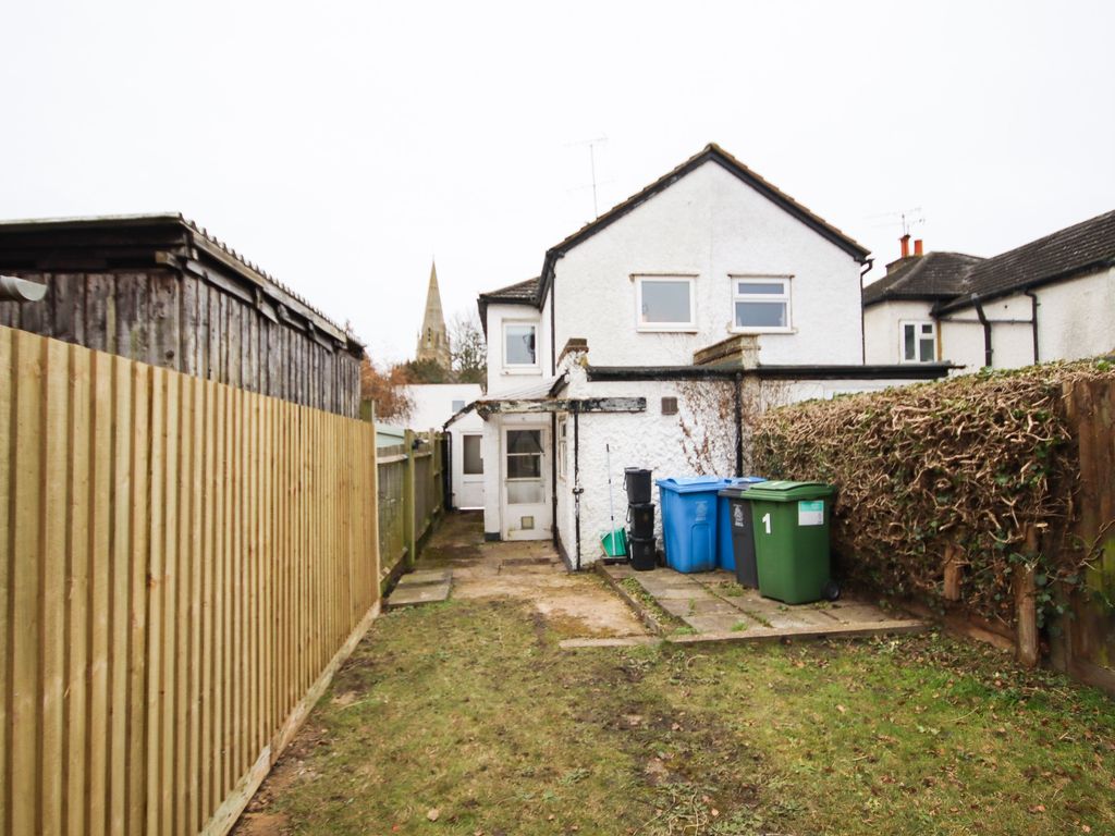 3 bed semi-detached house for sale in Norfolk Park Cottages, Maidenhead SL6, £350,000
