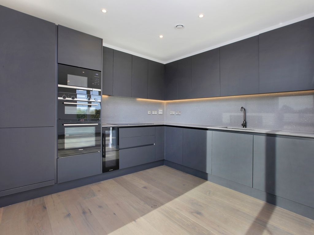 New home, 3 bed flat for sale in Thornton House, Thornton Road, Balham, London SW12, £775,000