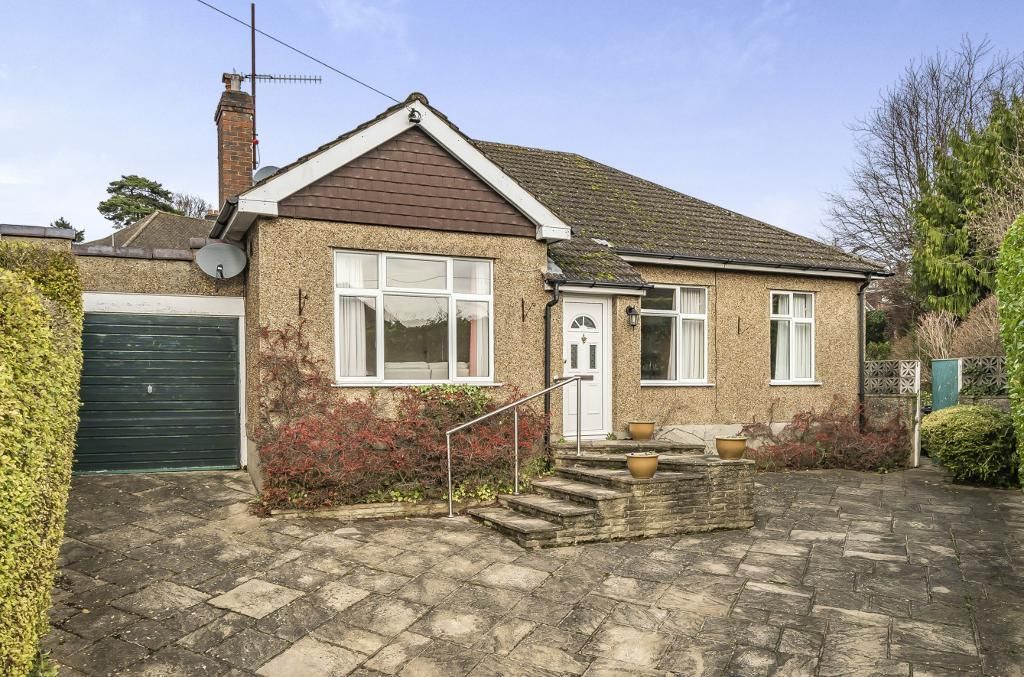 3 bed detached house for sale in Birdwood Close, Selsdon CR2, £650,000