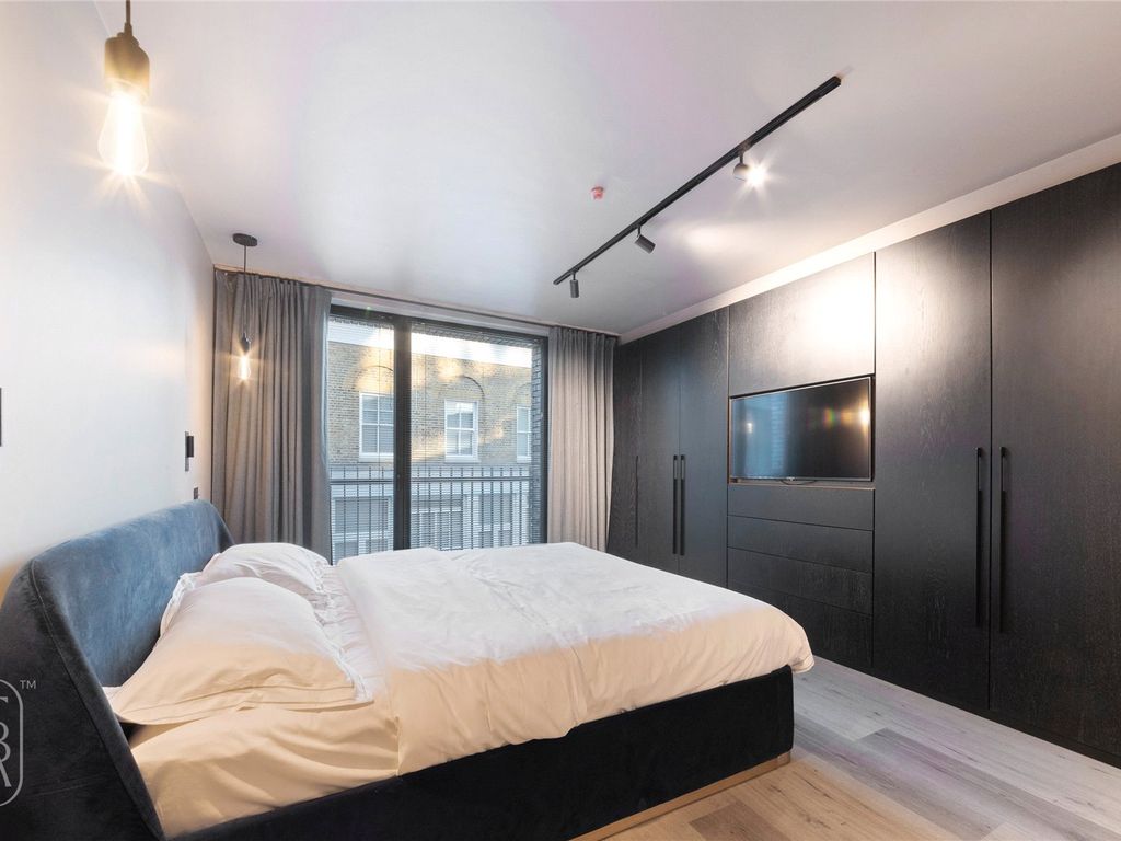 2 bed flat for sale in Cremer Street, London E2, £920,000