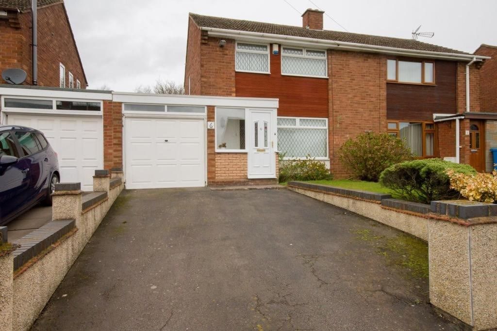 3 bed semi-detached house to rent in Hollybank Avenue, Essington, Wolverhampton WV11, £950 pcm
