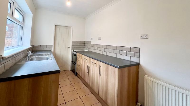 3 bed terraced house for sale in Smith Street, Scunthorpe DN15, £89,950