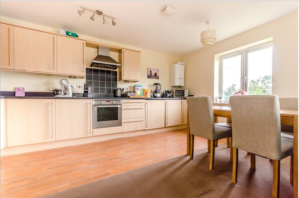 2 bed flat for sale in Aster Way, Cambridge, Cambridgeshire CB4, £275,000