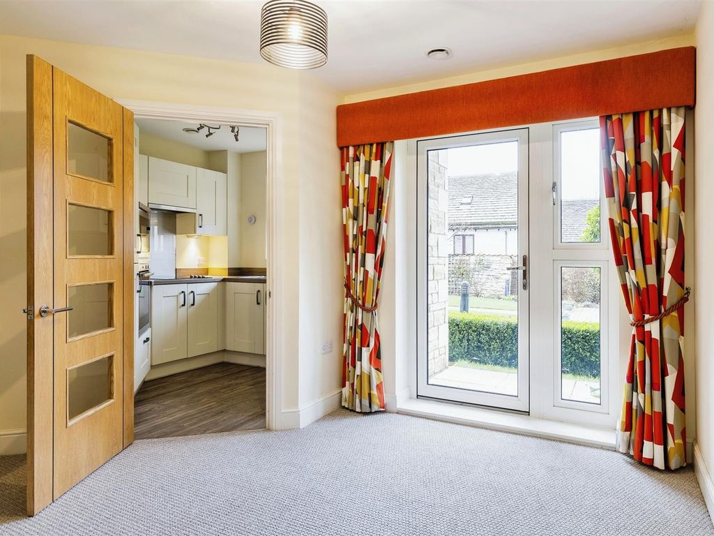 1 bed flat for sale in Stukeley Court, Barnack Road, Stamford PE9, £248,000