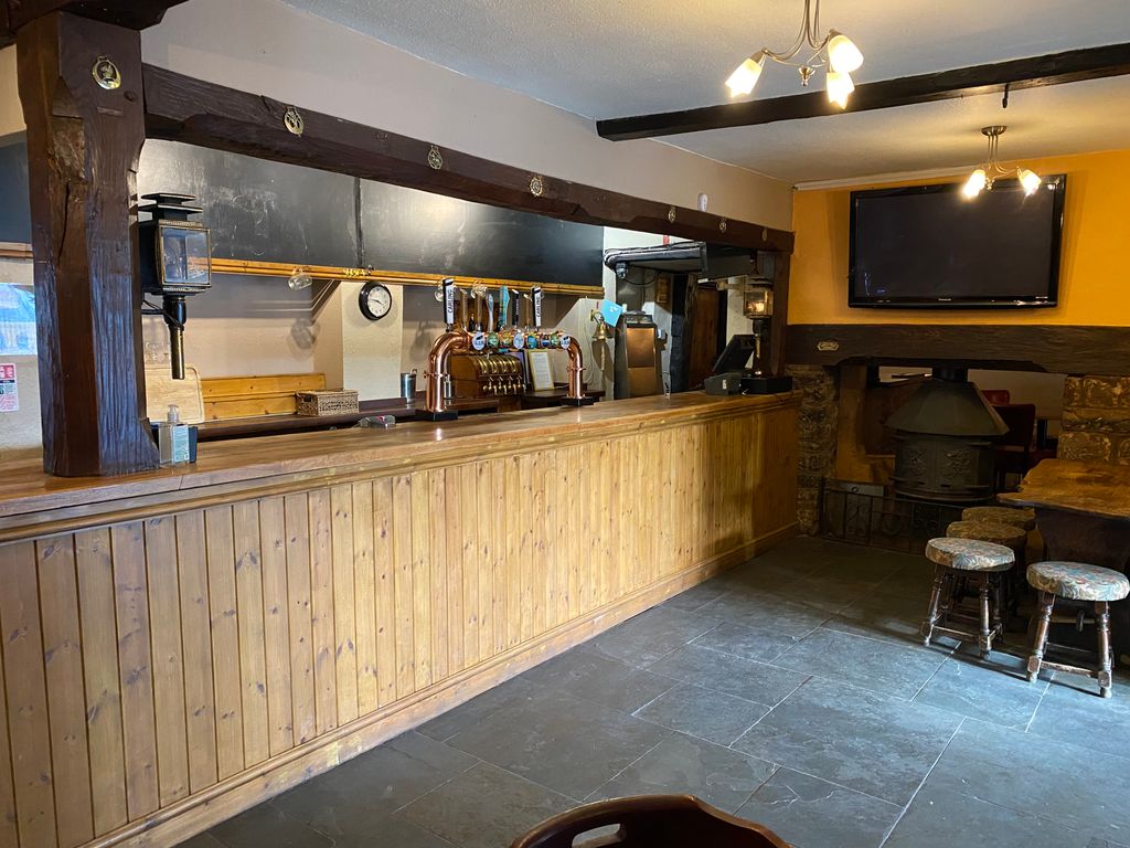 Pub/bar for sale in Wellington, Devon TA21, £350,000