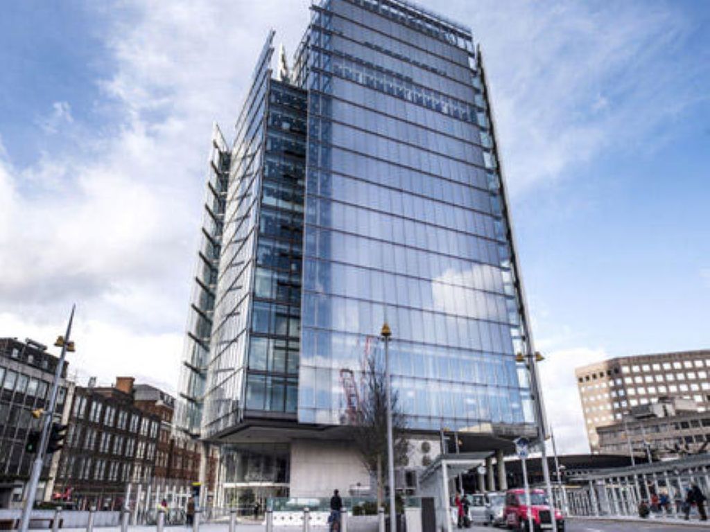 Office to let in Bridge Street, London SE1, £9,000 pa