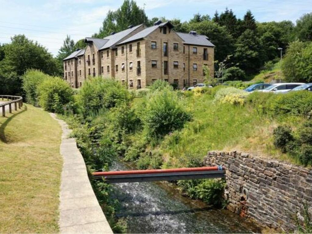 2 bed flat for sale in 3 Paperhouse Close, Rochdale OL11, £170,000