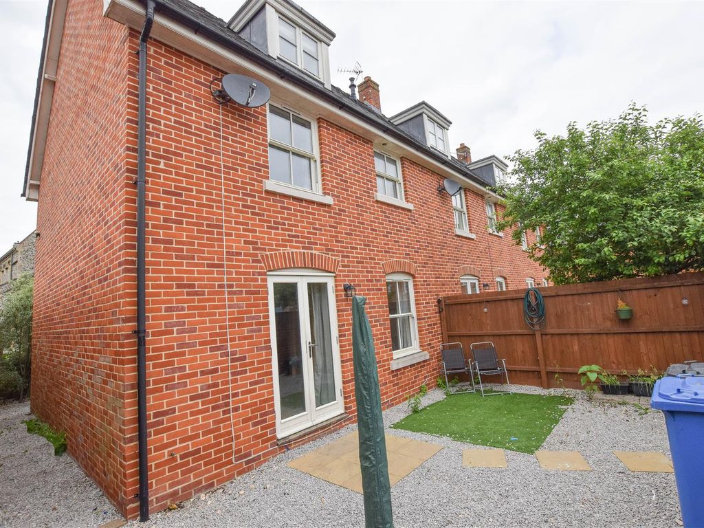 3 bed end terrace house to rent in 1 Bunbury Terrace, All Saints Road, Newmarket CB8, £1,500 pcm