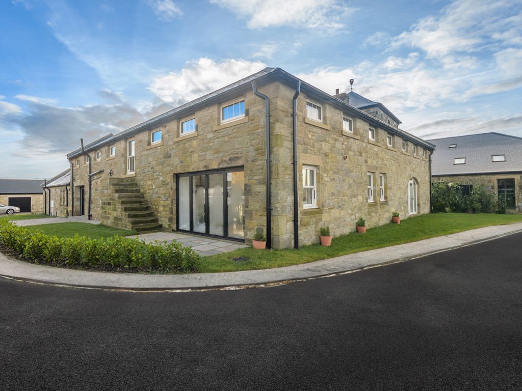 4 bed barn conversion for sale in Gloster Hill Court, Amble, Morpeth NE65, £795,000