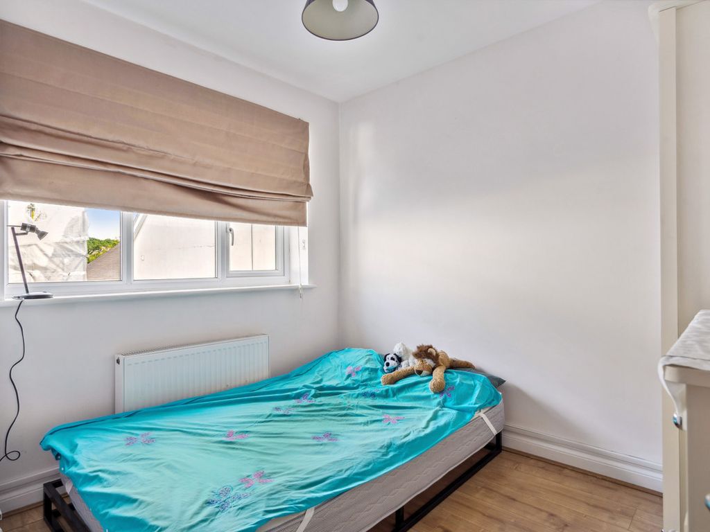 3 bed flat for sale in West Way, Oxford OX2, £325,000