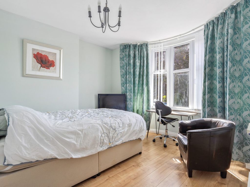 3 bed flat for sale in West Way, Oxford OX2, £325,000