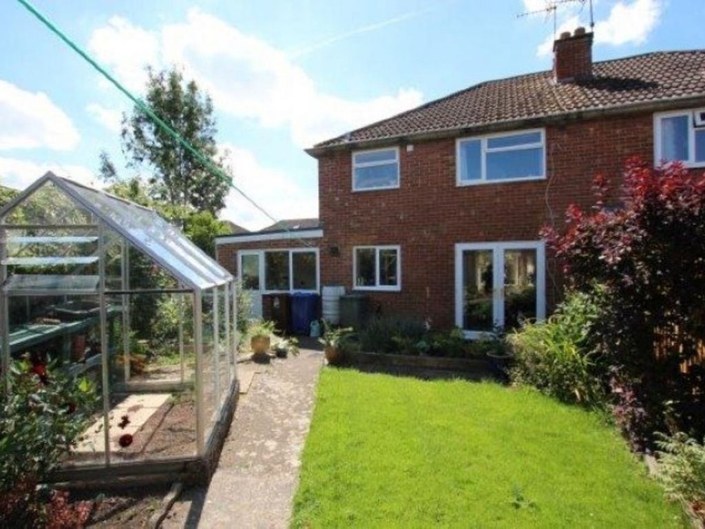 3 bed semi-detached house for sale in Stratfield Road, Kidlington OX5, £390,000