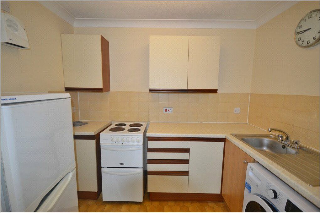 1 bed flat for sale in Ashworth Park, Kings Road, Cambridge, Cambridgeshire CB3, £300,000