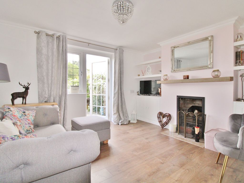 1 bed flat for sale in Andrew Road, Wallingford OX10, £230,000