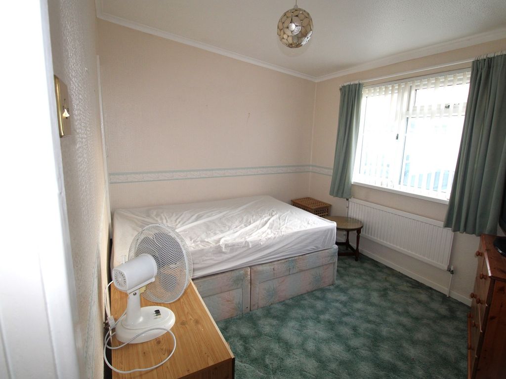 3 bed end terrace house for sale in Tairfelin, Bridgend, Bridgend County. CF31, £110,000