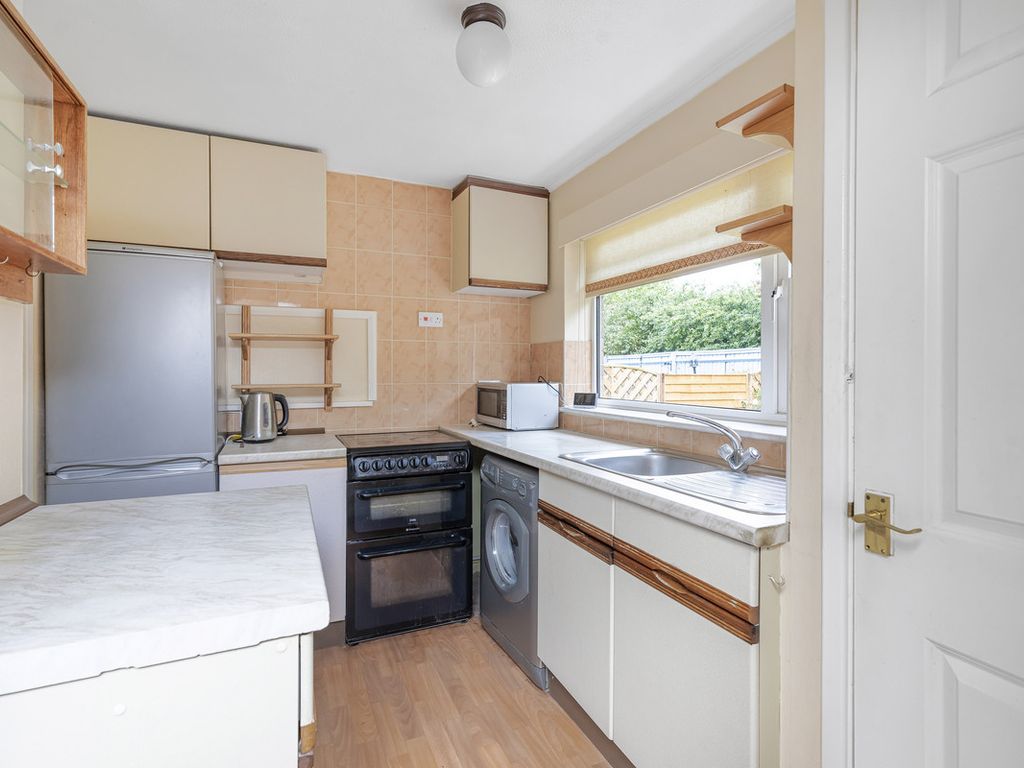 2 bed bungalow for sale in Rowel Drive, Begbroke OX5, £300,000